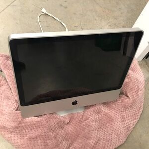 Apple iMac A1224 2.6) ghz 4GB